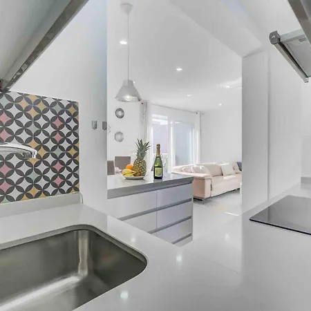 Center Apartment *