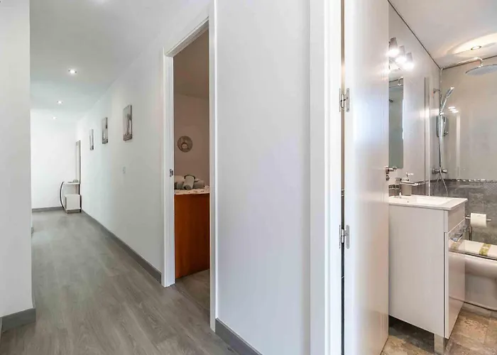 Apartment Center